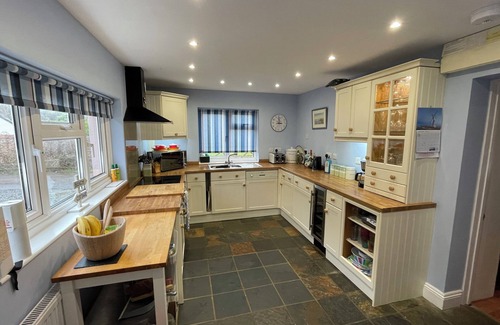 Nolton Cottage | 'Home From Home' 3-bedroom cottage in Nolton Haven