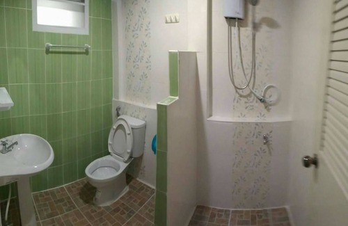 Nong Bua Sala Hotel | Home Hug Pak Sabai