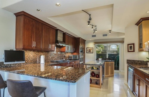Kaiulani House | Home Immersed in Nature w/Shared Pool, Hot Tub. Close to Hanalei Bay: Hale Moana