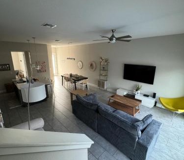 Loughman House | Home in Davenport