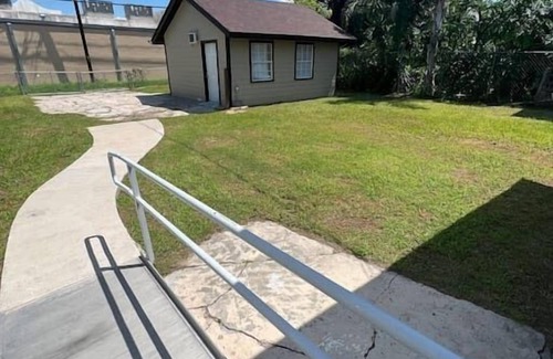 Weslaco House | Home In Downtown Weslaco Area