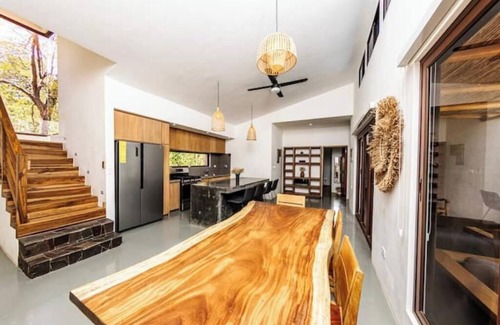 Playa Colorado House | Home In Hacienda Iguana, walk to the beach