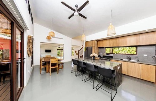 Playa Colorado House | Home In Hacienda Iguana, walk to the beach