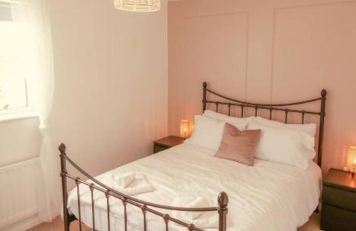 Hanham House | Home in Longwell Green