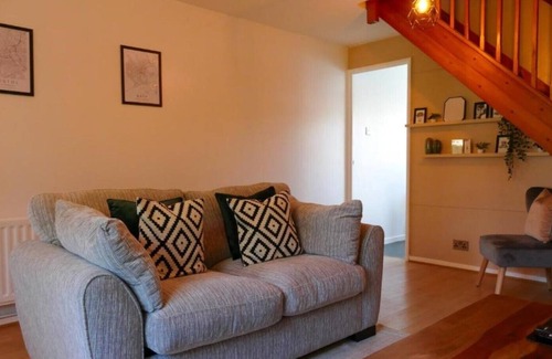 Hanham House | Home in Longwell Green