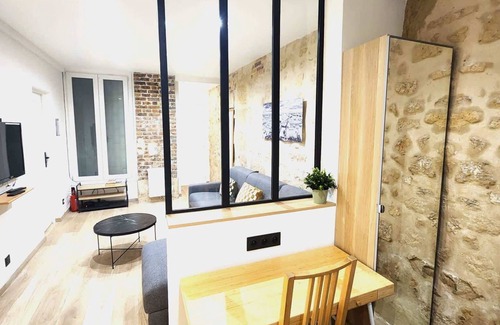 Quartier Sainte-Avoye Apartment | Home in Paris Chatelet/Marais great apt for 6px