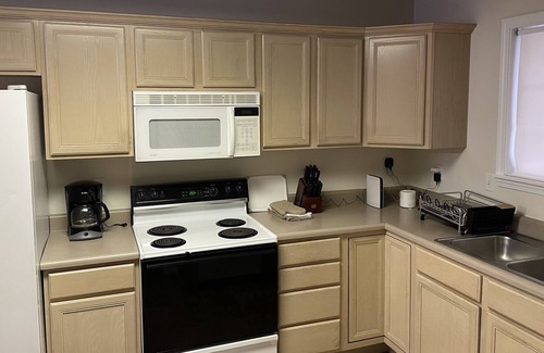 Columbia House | Home in seven oaks