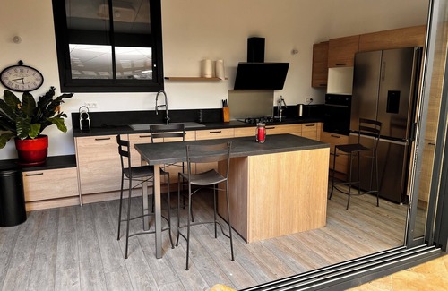 Caux House | Home in the heart of the village