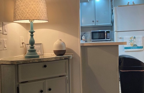 Largo House | Home in well maintained 55 and Older Community heated pool & hot tub