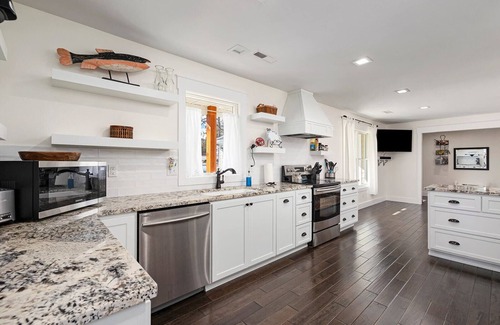 Branson West House | Home-Lakefront-Branson West. New-Clean-Excellent value.