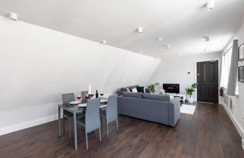 Bishopsgate Apartment | home.ly London Liverpool Str Apartments