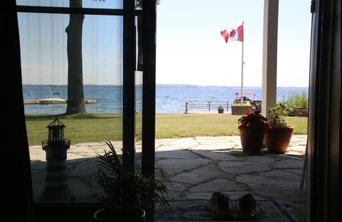 Leeds and the Thousand Islands Cottage | Home of 1000island#3-Directly on STL river private beach FREE boat docking