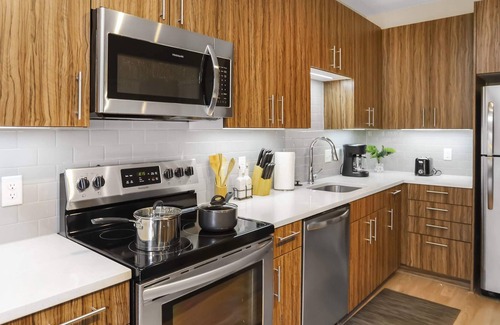 Fairfax Apartment | Home of Bliss Bed Suite Fairfax Free Parking