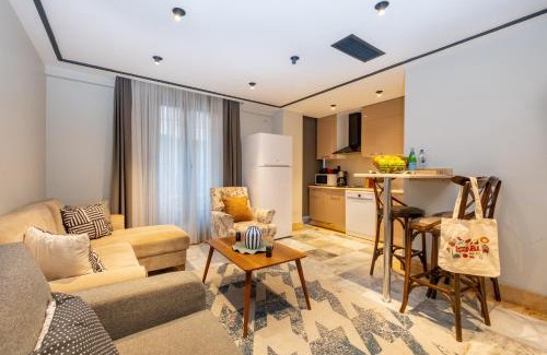 Gumussuyu Mahallesi Hotel | Home Of Istanbul