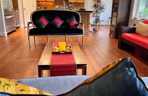 Renton Bed & Breakfast | Home of Jaya Near Airport