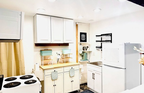 Federal Way House | Home on a lake, 25 min to airport, 35 min to Seattle in a golf course community.