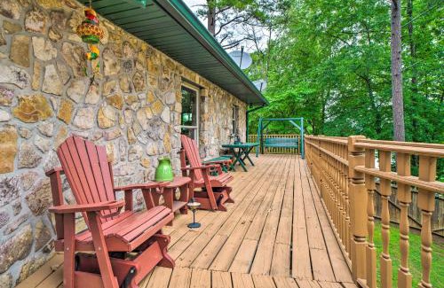 Dandridge House | Home on Douglas Lake - Fish and Kayak!