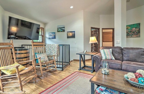 Dandridge House | Home on Douglas Lake - Fish and Kayak!