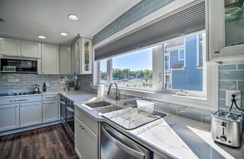McHenry House | Home on Fox River: Modern Decor Style!