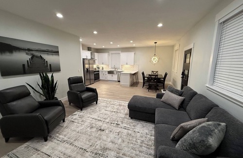 West Central House | Home on Gardnernn