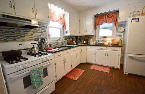 North Charleston House | Home On Hill! Near Everything Charleston!