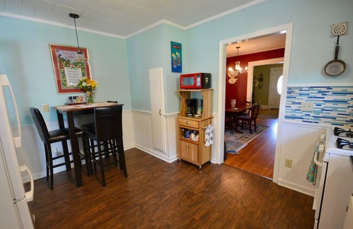 North Charleston House | Home On Hill! Near Everything Charleston!