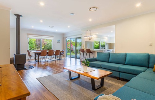 Margaret River House | Home on Valley is a favourite for a relaxing Margaret River holiday.