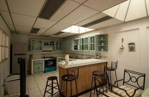 Managua House | Home Perfect for Families or Groups, 3BR with AC