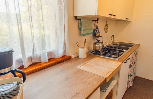 Costermano House | Home-Pool view-Private Bathroom-Apartment-lago di garda giardino