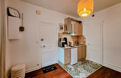 Auxerre Apartment | Home - Renan II - Séjour à Auxerre