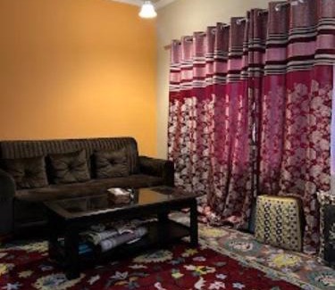 Brein Hotel | Home sleeper Homestay , Srinagar
