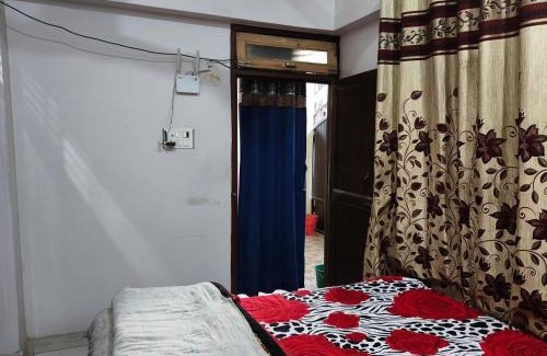 Naini House | Home stay