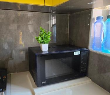 Kodambakkam Apartment | HOME STAY In TNAGAR E14