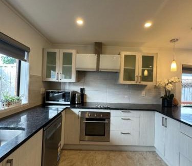 Papatoetoe Apartment | Home sweet home 9km to Auckland airport near new