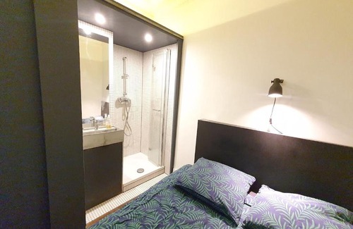 Quartier des Grandes-Carrieres Apartment | Home Sweet Home Montmartre Felix Ziem