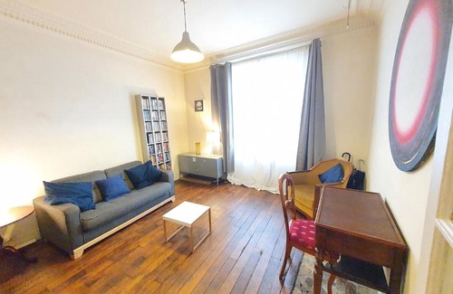 Quartier des Grandes-Carrieres Apartment | Home Sweet Home Montmartre Felix Ziem