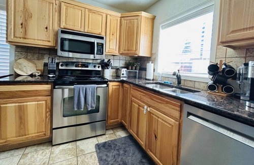 South Boise Village House | Home Sweet Idahome-2 miles from BSU! Pet Friendly!