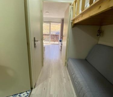 Enchastrayes Apartment | Home Sweet Sauze - Chaleureux appartement - Lumineux et calme - Vue sur la montagne