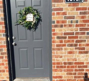 Clovis Apartment | Home Sweet Stay