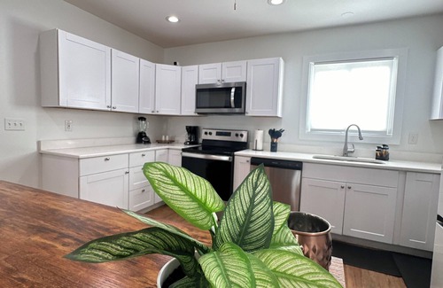 Waynesboro Apartment | Home with amazing location, 25min to Wintergreen, 30 min to Charlottesville, 20 min Staunton