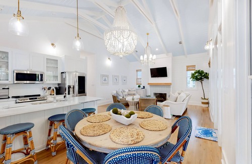 Watercolor House | Home with central AC, pool & tennis - walk to beach, lake, hiking & dining