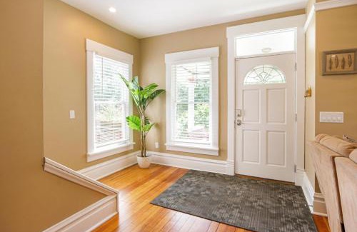 Weinland Park House | Home with Garage, Hot Tub, near OSU & Short North