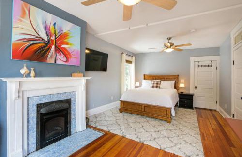 Weinland Park House | Home with Garage, Hot Tub, near OSU & Short North