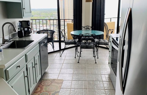 Myrtle Beach Condo | Home with THE View - Oceanfront - Maison Sur Mer