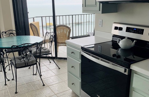 Myrtle Beach Condo | Home with THE View - Oceanfront - Maison Sur Mer