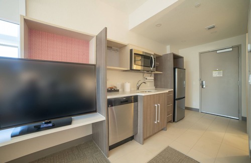 Downtown Fort Lauderdale Hotel | Home2 Suites by Hilton Ft. Lauderdale Downtown, FL