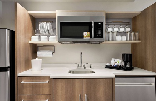 Brooklyn Park Hotel | Home2 Suites by Hilton Brooklyn Park Minneapolis