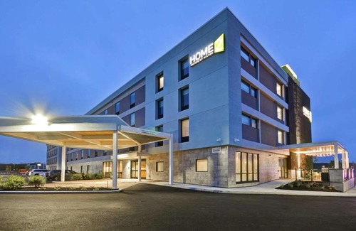 South Portland Hotel | Home2 Suites By Hilton Portland Airport
