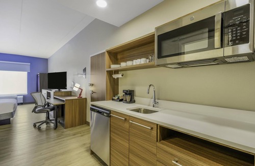 Oakley Hotel | Home2 Suites By Hilton Cincinnati Midtown Oakley