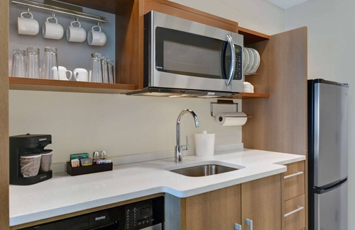 Fort Myers Hotel | Home2 Suites by Hilton Fort Myers Colonial Blvd